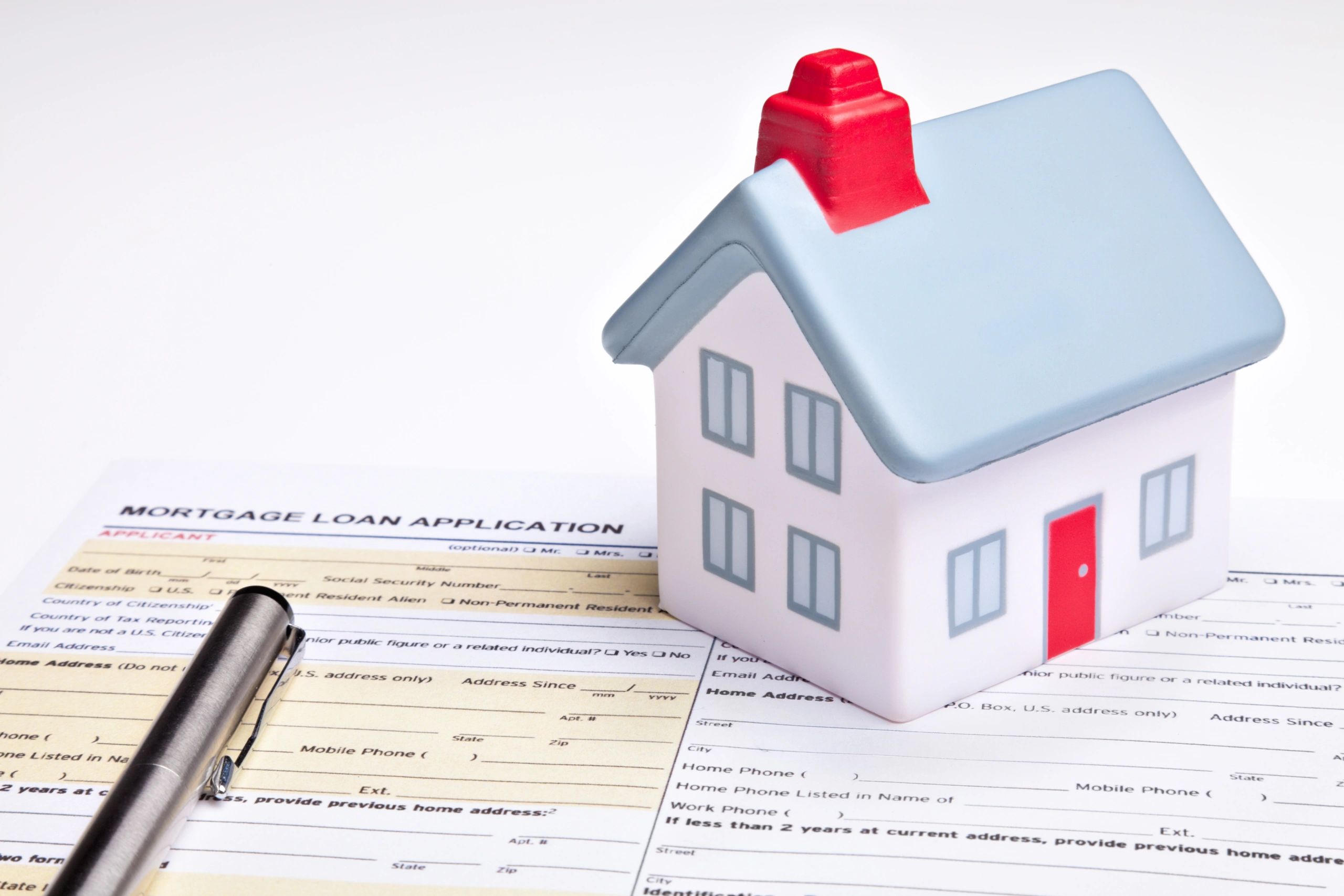Mortgage form application with a house model